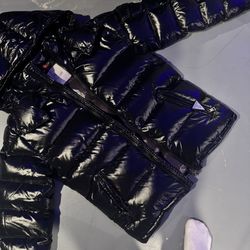 Moncler Maya Size m