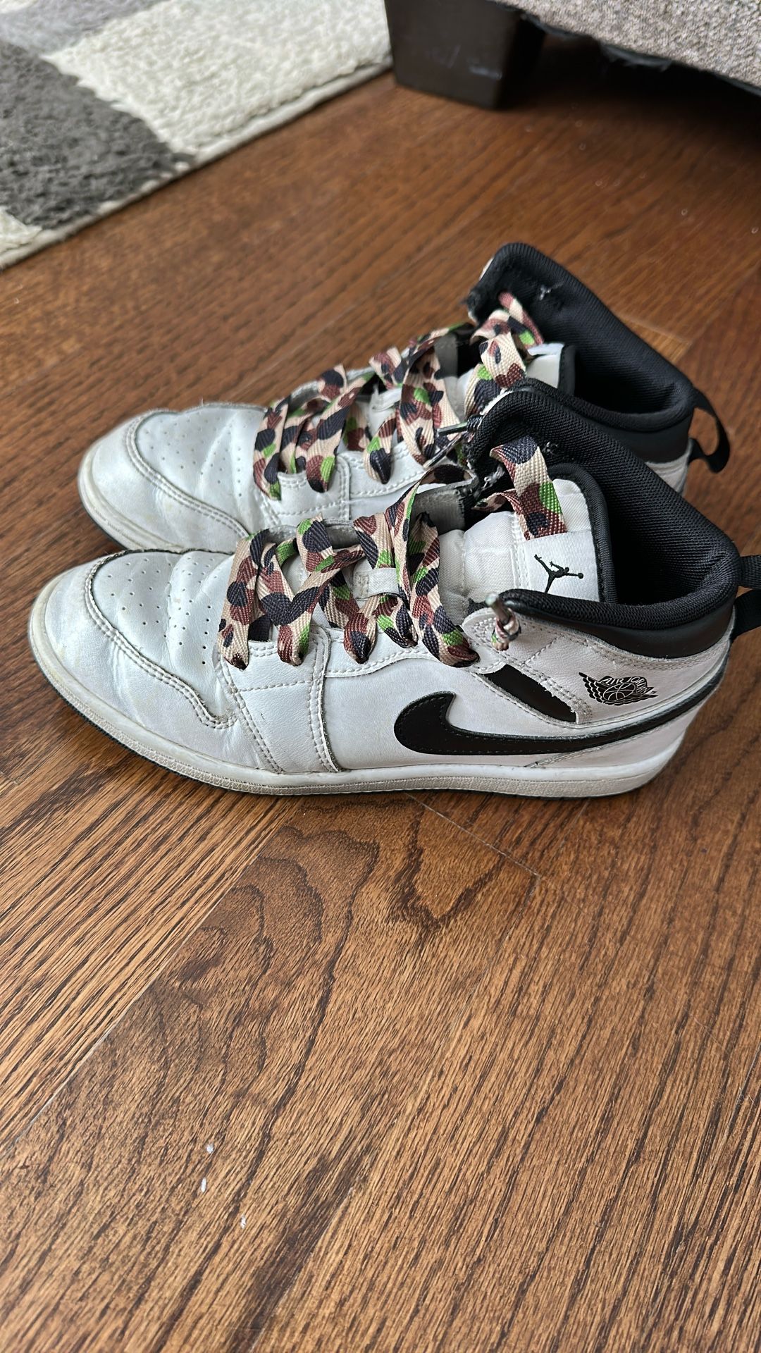 Jordan 1 Black And White Size 3 