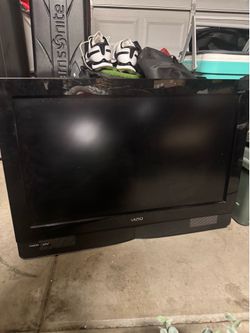 32” flatscreen TV  Vizio $60