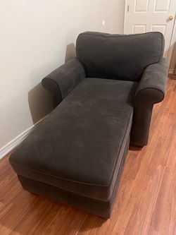 Havertys Oversized Chaise Lounge Chair – Dark Gray