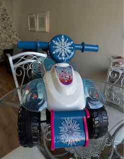 **Frozen Kids Electric Ride-On Trike+++