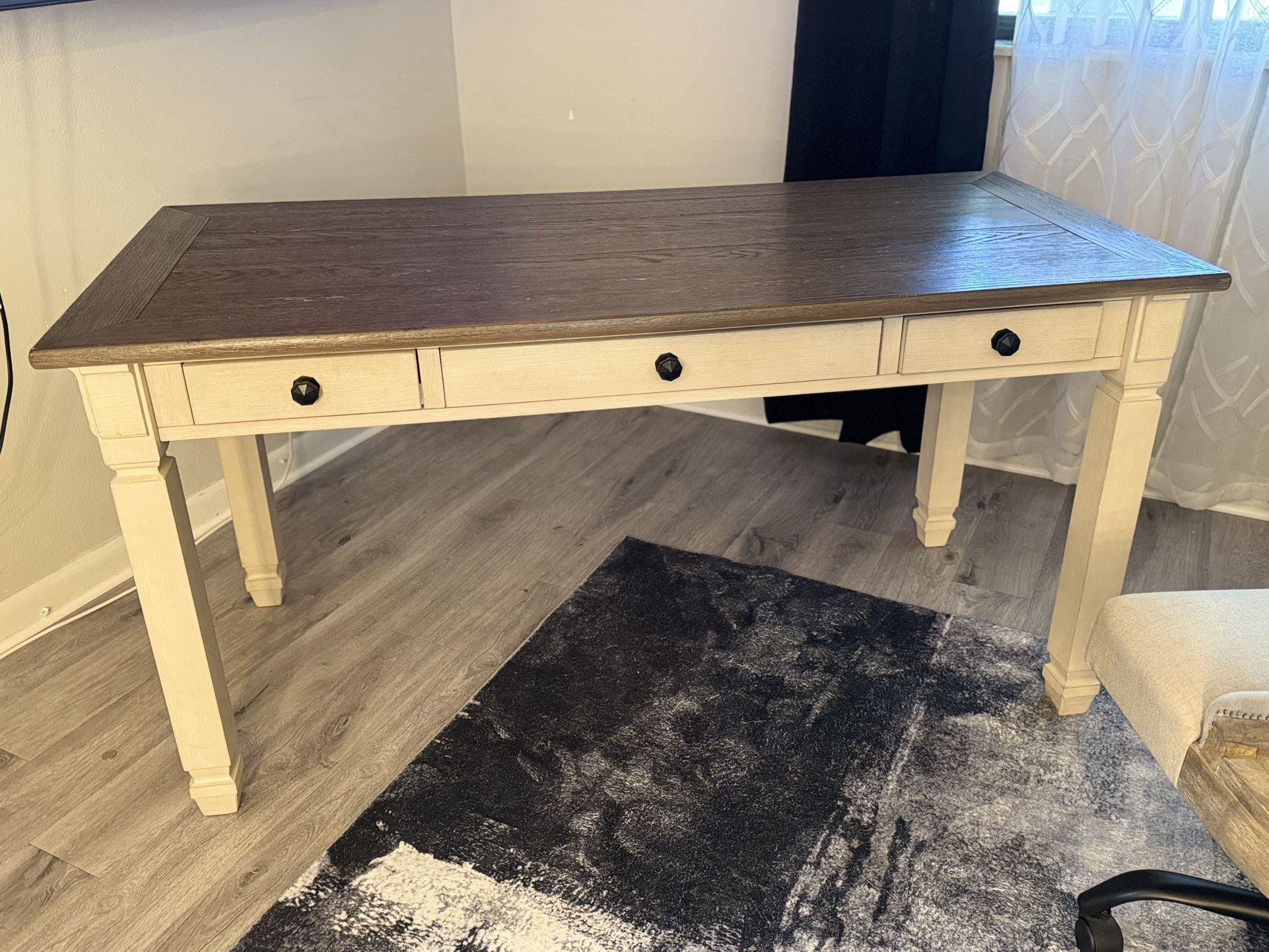 Ashley Farmhouse Desk With Chair 