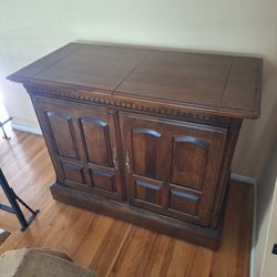 Ethan Allen Barr / Butler Table