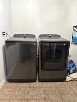 Washer and dryer set