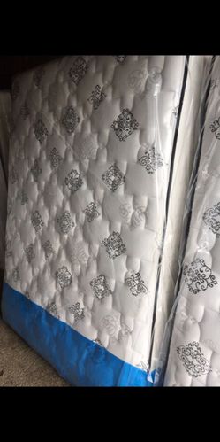 Queen size Bed