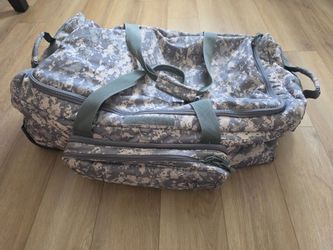 Heavy-Duty X-Large Military Tactical Wheeled Rolling Duffel Bag