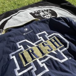 Champion Notre Dame Logo Puffed Parka Jacket Size Large 