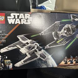 LEGO Star Wars Mandalorian Fang Fighter vs. TIE Interceptor Building Toy 75348