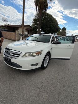 2011 Ford Taurus