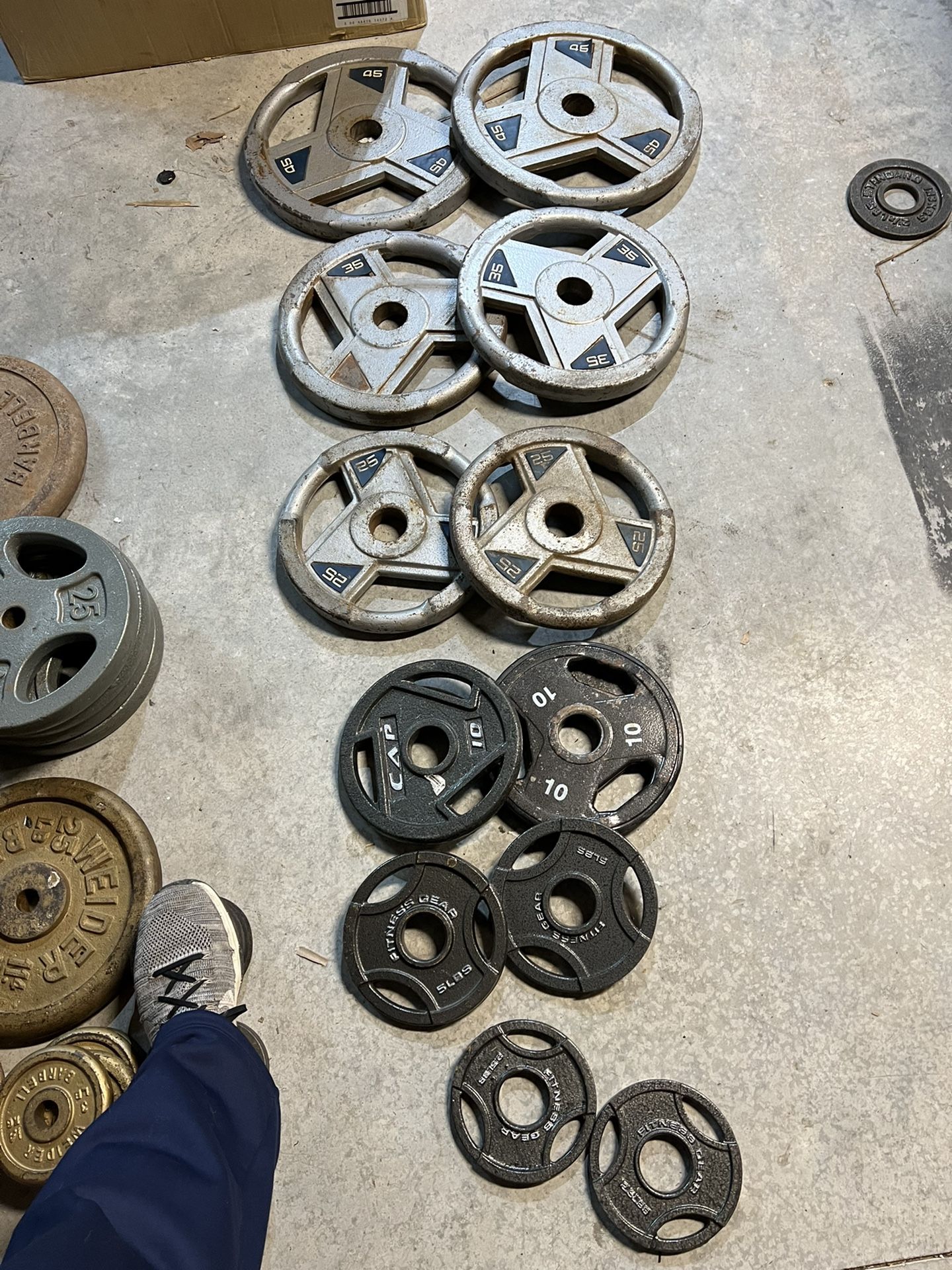 245lb Olympic Weight Plate Set 2.5lb-45lb