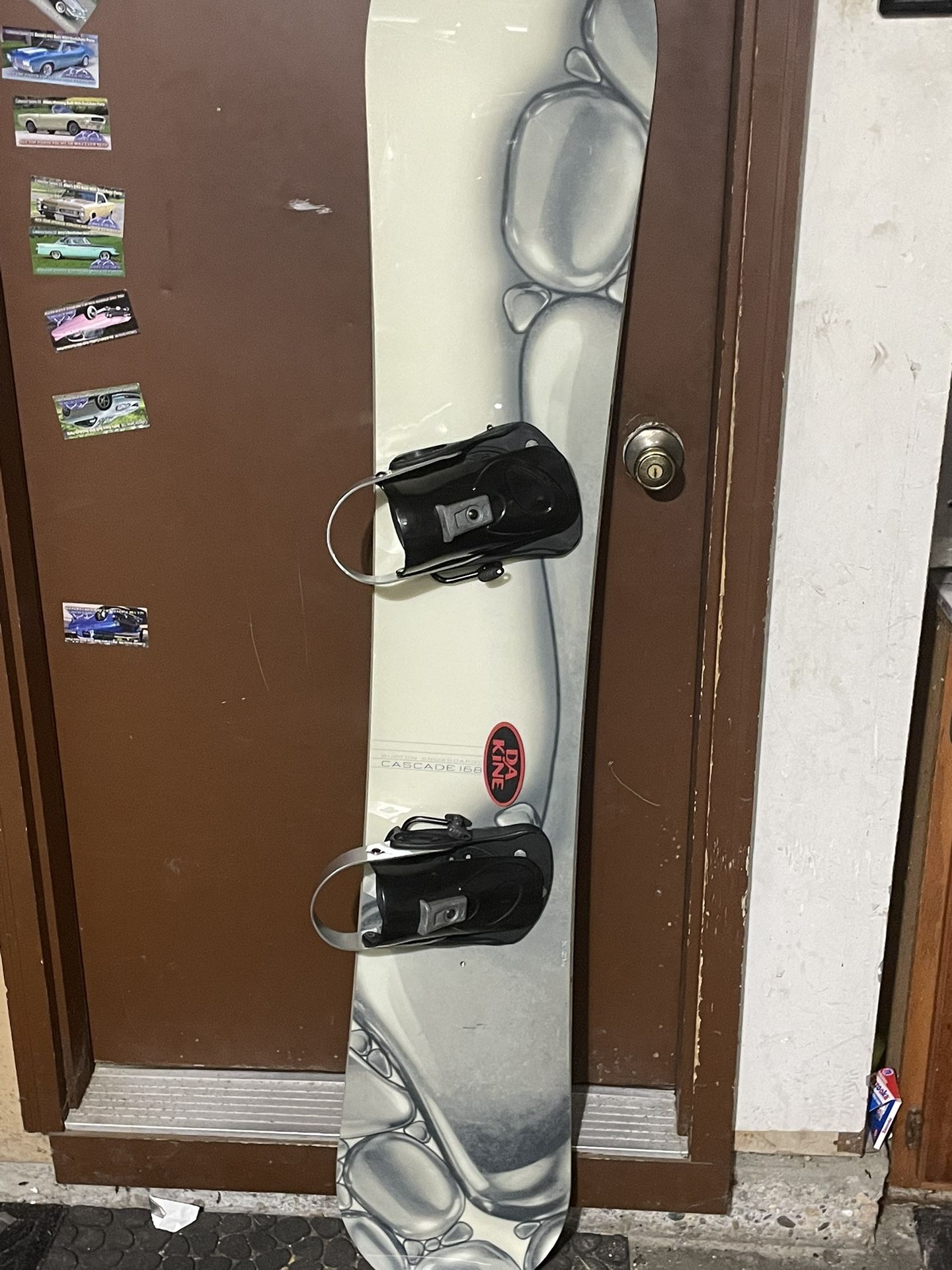 Burton Cascade 168 Snowboard With K2 Clicker Bindings
