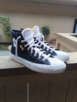 Converse size 10 only use for 10 minutes lake new