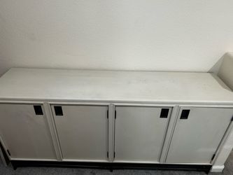 Solid Wood Buffet / Sideboard / TV Stand