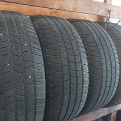 Tires 275x55x20" Michelin Tires