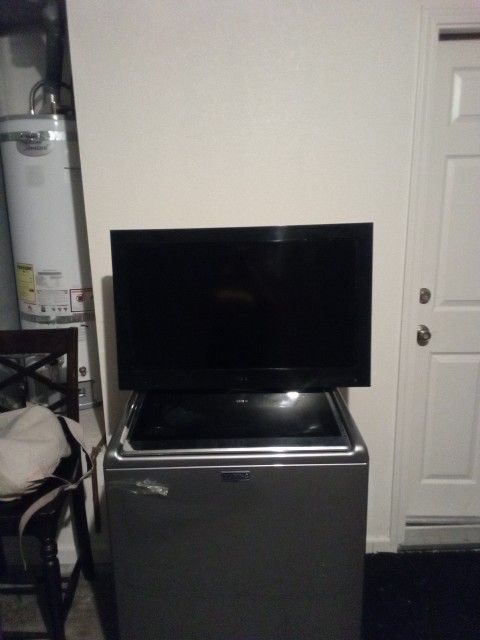 Samsung TV 45 Inch