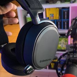 Steelseries Wireless Gamer Headset Arctis Pro