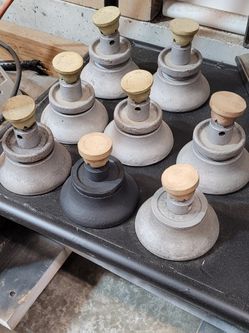 Leveling Screw Jacks 