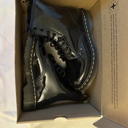 Dr. Martens Black Patent Lamper Lace Up Boots Size 7 Woman