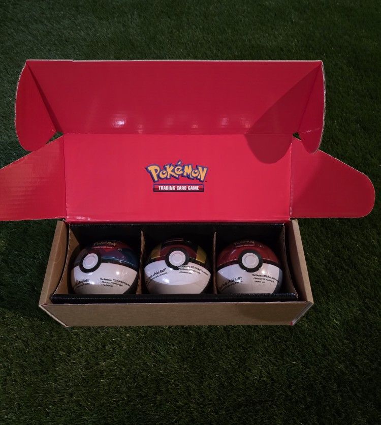 Poke Ball Set