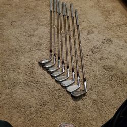 Wilson Staff Fluid Feel X500 Dynamic Gold Golf Club Irons Set Of 8