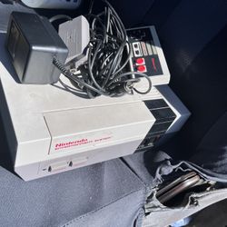 Original Nintendo With Controller An One Game 