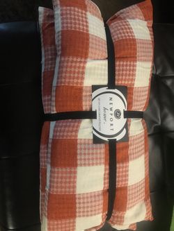 Newport Set 2 decorative Pillow