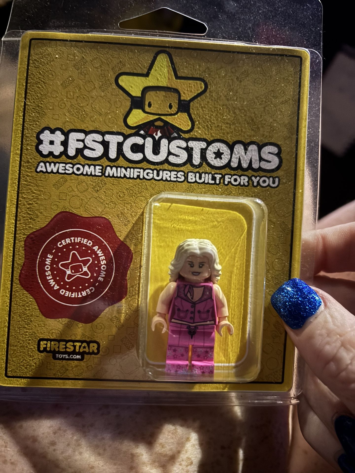 Build me, Barbie, mini Lego figure