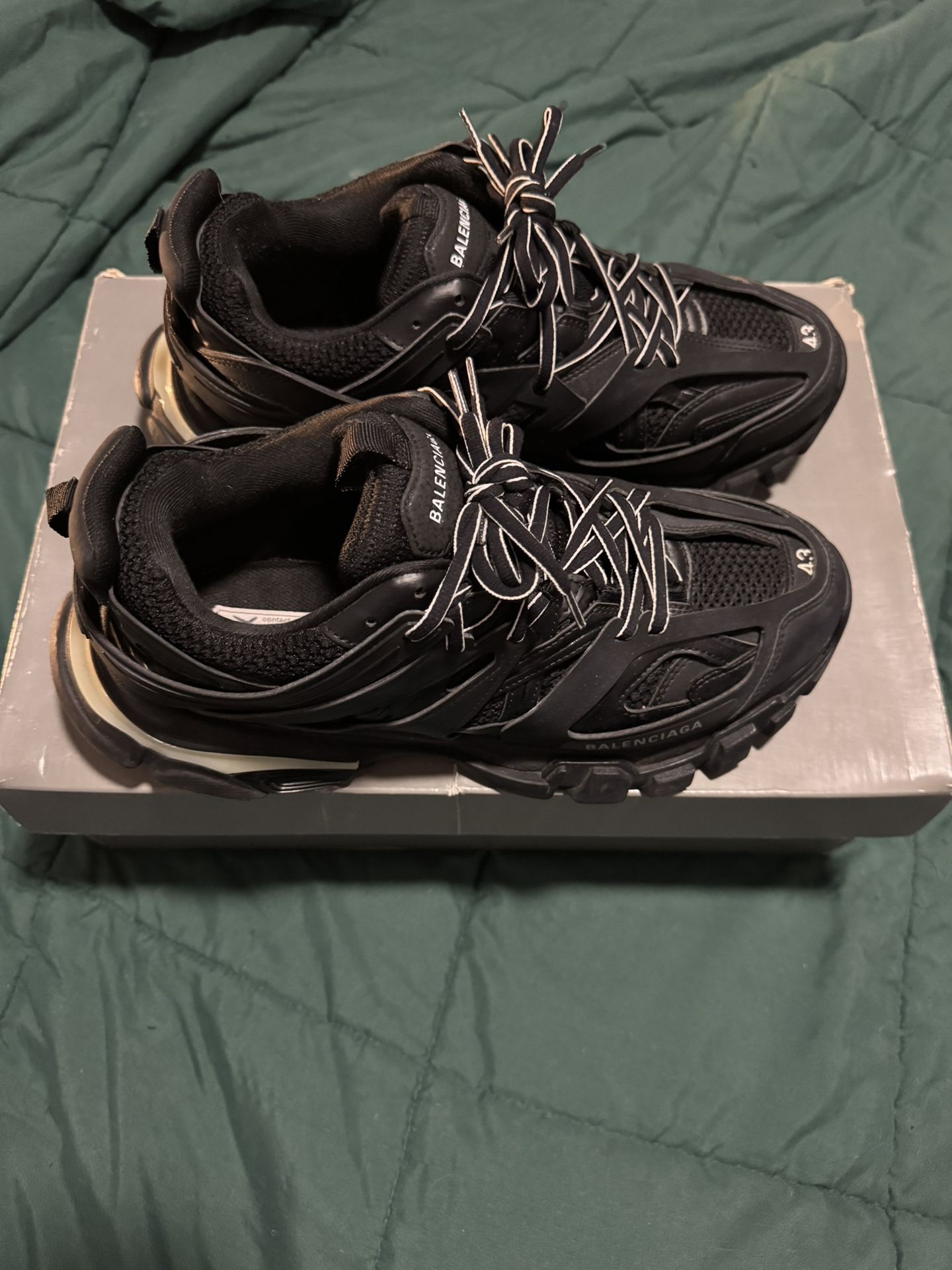 Balenciaga Tracks