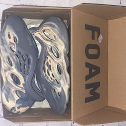 Yeezy Foam Runner MXT Moon Grey
