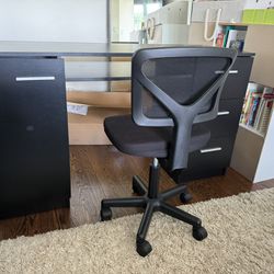 Black Desk And Chair