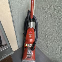 Carpet Cleaner. Works Good 