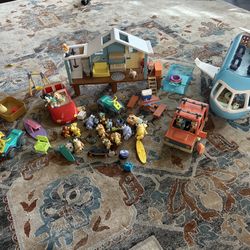 Bluey Plane And Beach House Combo Set
