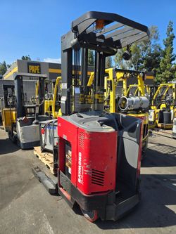 Raymond Electric Reach Truck Forklift