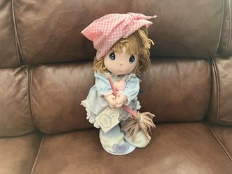 Precious moments last forever by applause   Winnie