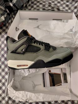 Brand new undefeated  jordan 4 size 11 mens