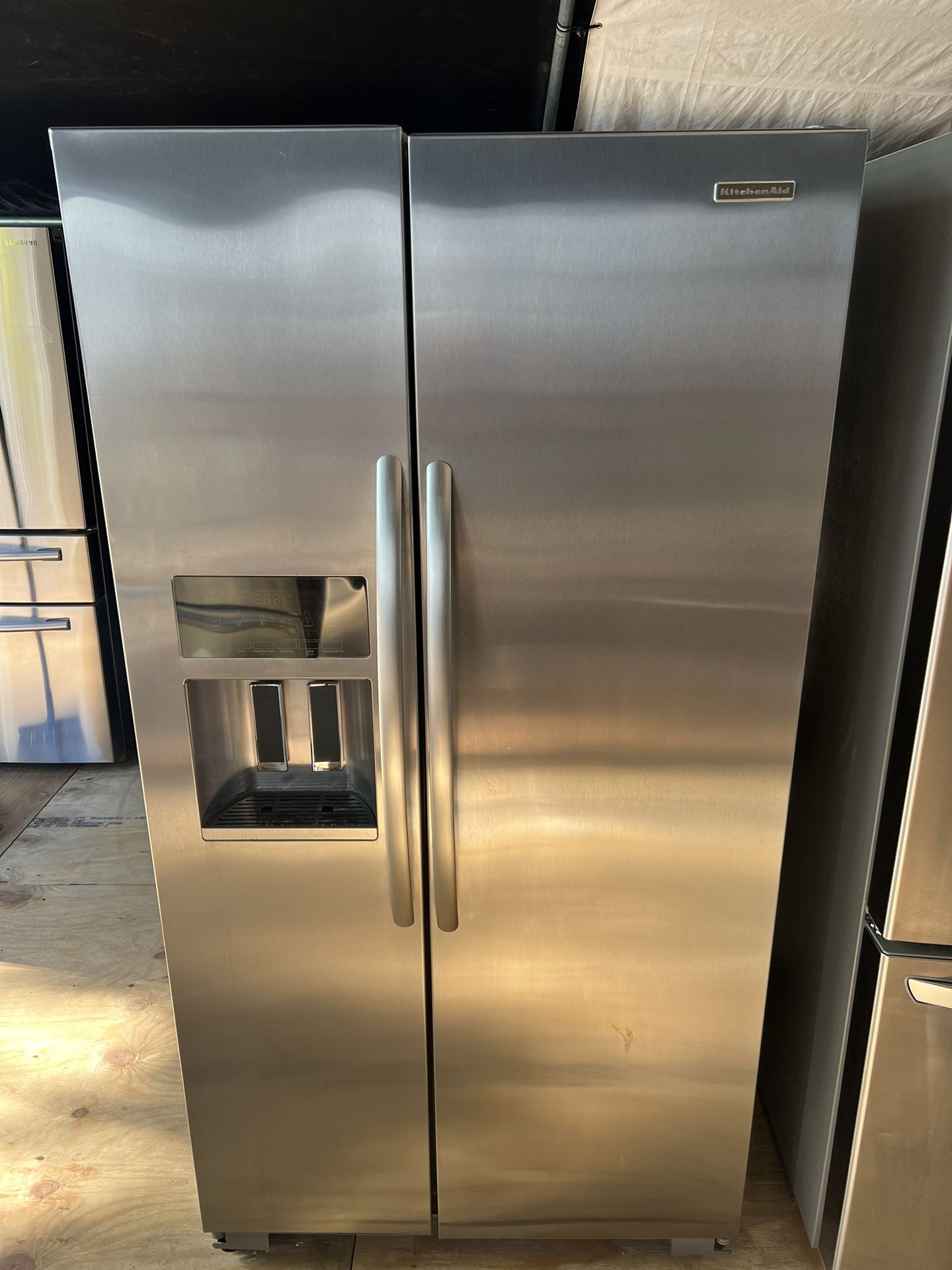 Kitchenaid Side/side Refrigerator   60 day warranty/ Located at:📍5415 Carmack Rd Tampa Fl 33610📍