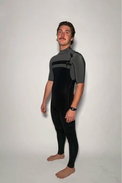 Brand new Colby + Yamamoto - 2mm Short Arm Full Chest Zip in size M