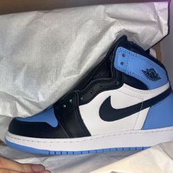 Jordan 1 UNC Toe Size 6