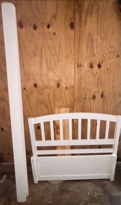 Twin size wood bed frame