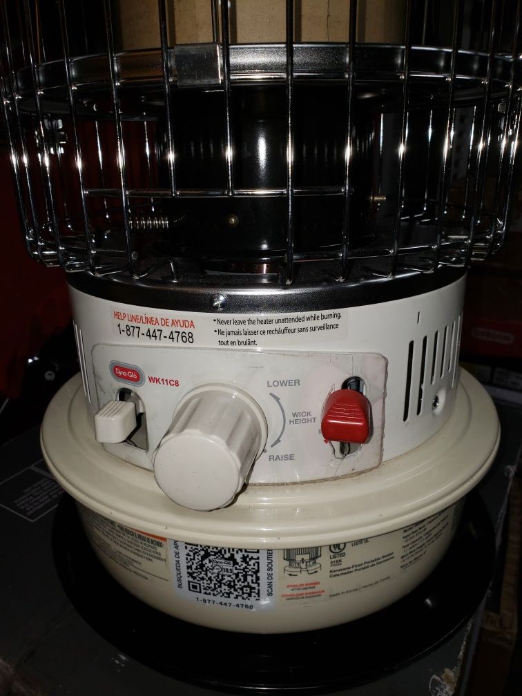 DynaGlo WK11C8 Indoor Kerosene Convection Heater, 10500 BTU for Sale