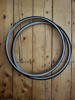 700x25 Bike Tires