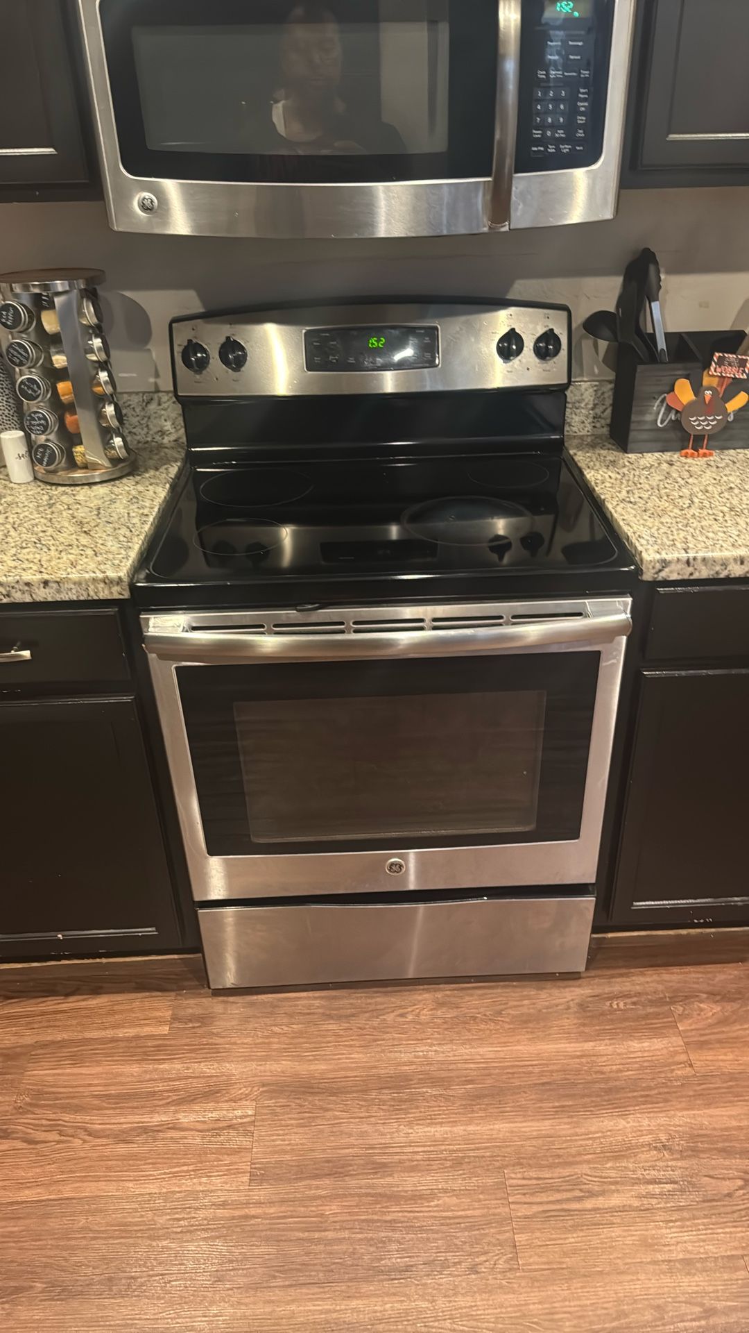 GE Stove And Overhead Microwave 
