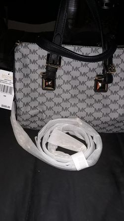 New Michael Kors Satchel Purse