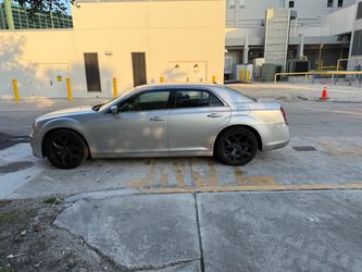 2020 Chrysler 300