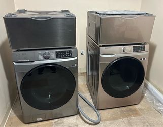 Washer and gas dryer from Samsung thing smart