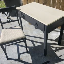 Small Wood Desk With Chair 