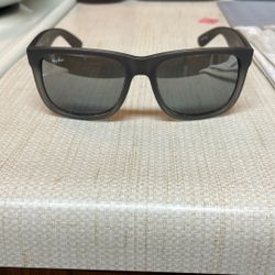 Ray Ban Justin Sunglasses 