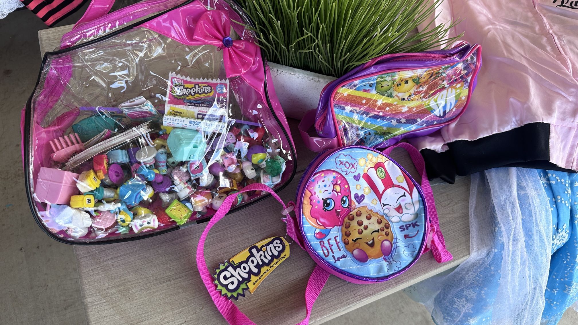Shopkins Lot With Purses