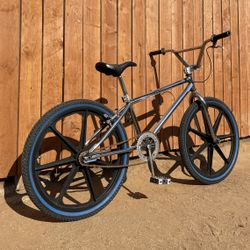 24 Inch Redline BMX Ready To Go Don’t Know What Year Asking 750 OBO Moving Need Gone This Week No Trades