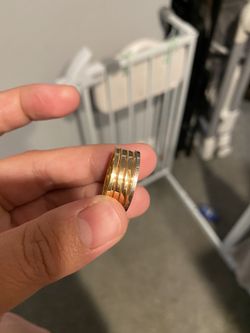 18 k gold ring
